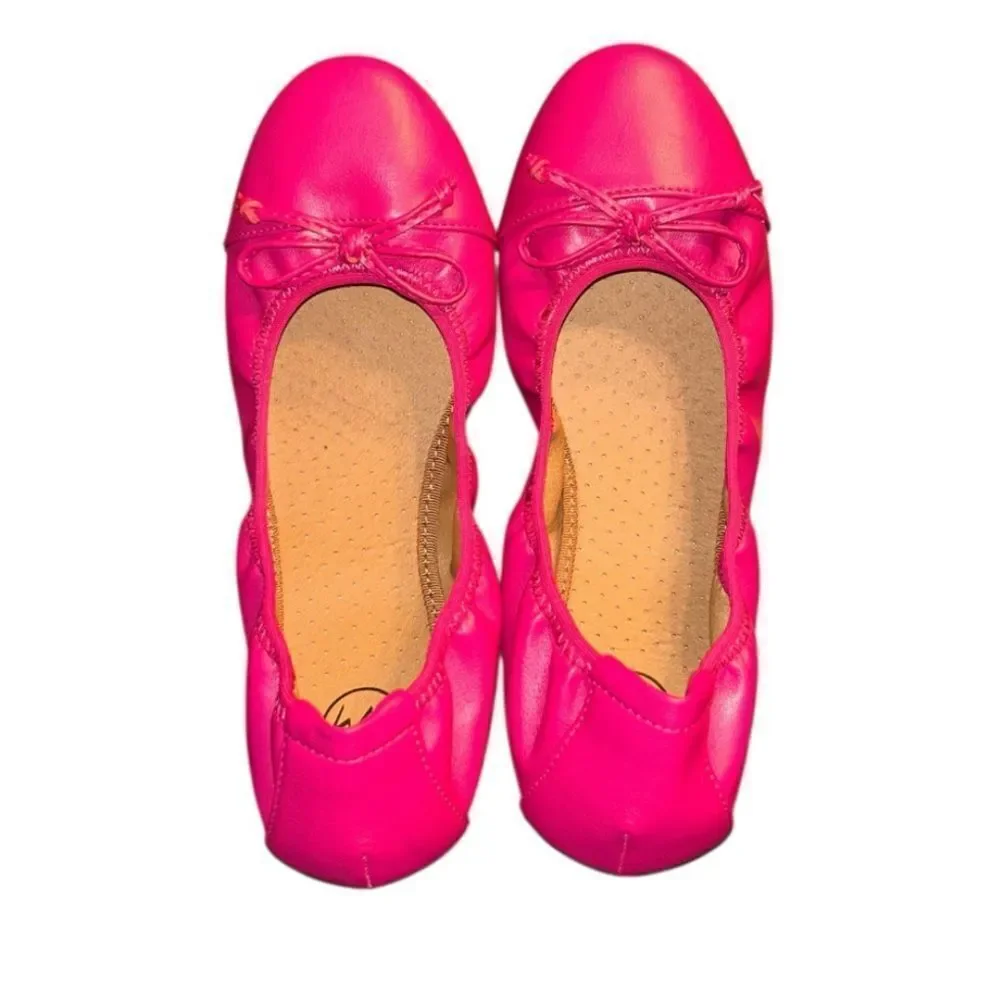 White Mountain Slip on  Pink Ballet Flats(Size 7.5M)